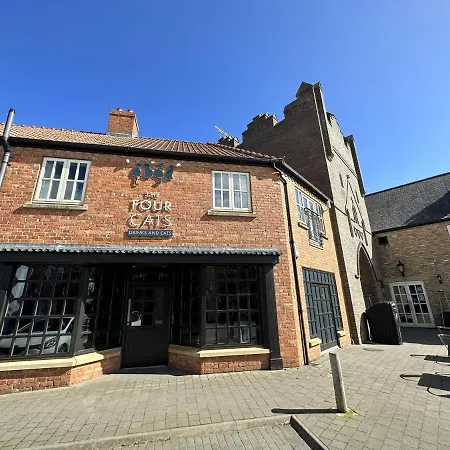 Dom wakacyjny Baywatch - Seaview And Balcony - Part Of The The Bay Filey Village With Pool, Gym And Direct Access, Pub, Restaurant, Tennis And Meadows Walks *