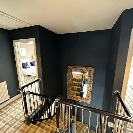 Baywatch - Seaview And Balcony - Part Of The The Bay Filey Village With Pool, Gym And Direct Access, Pub, Restaurant, Tennis And Meadows Walks *