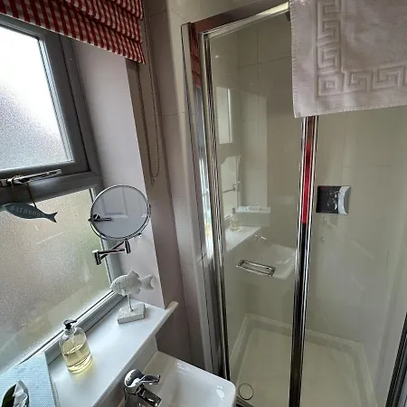 Сasa de vacaciones Baywatch - Seaview And Balcony - Part Of The The Bay Filey Village With Pool, Gym And Direct Access, Pub, Restaurant, Tennis And Meadows Walks