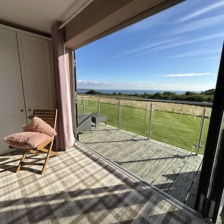 Baywatch - Seaview And Balcony - Part Of The The Bay Filey Village With Pool, Gym And Direct Access, Pub, Restaurant, Tennis And Meadows Walks بيت للعطل Reighton