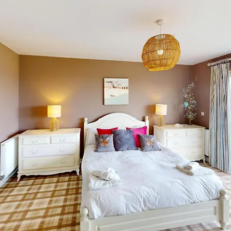 Сasa de vacaciones Baywatch - Seaview And Balcony - Part Of The The Bay Filey Village With Pool, Gym And Direct Access, Pub, Restaurant, Tennis And Meadows Walks Reighton