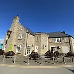 Baywatch - Seaview And Balcony - Part Of The The Bay Filey Village With Pool, Gym And Direct Access, Pub, Restaurant, Tennis And Meadows Walks Reighton