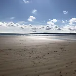 Baywatch - Seaview And Balcony - Part Of The The Bay Filey Village With Pool, Gym And Direct Access, Pub, Restaurant, Tennis And Meadows Walks