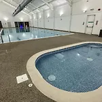 Baywatch - Seaview And Balcony - Part Of The The Bay Filey Village With Pool, Gym And Direct Access, Pub, Restaurant, Tennis And Meadows Walks Feriehus *