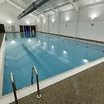 Feriehus Baywatch - Seaview And Balcony - Part Of The The Bay Filey Village With Pool, Gym And Direct Access, Pub, Restaurant, Tennis And Meadows Walks *